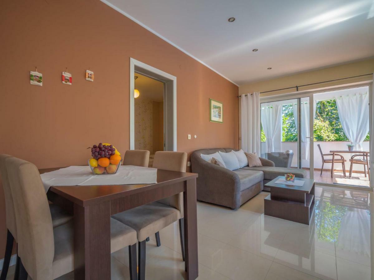 Apartment Sandra By Interhome *
